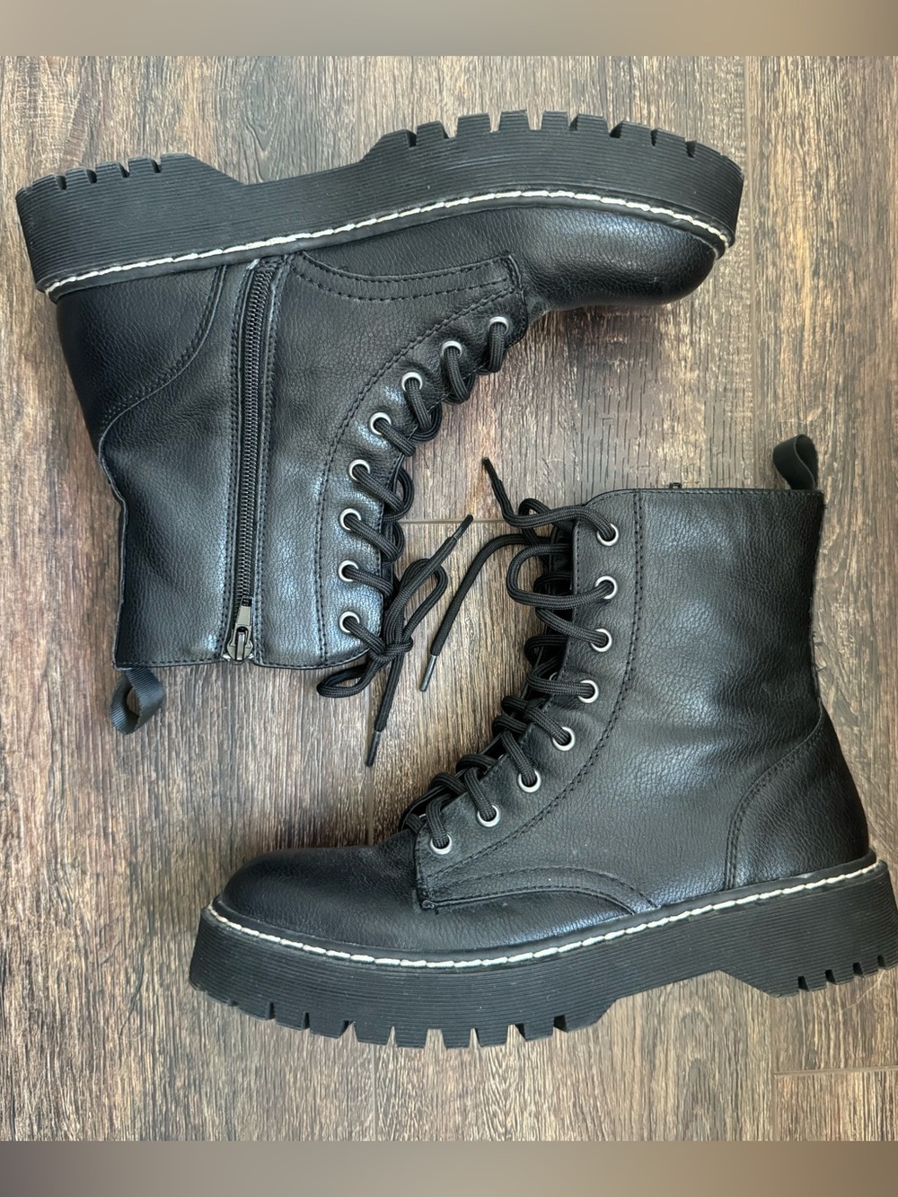 Sincerely Jules Combat boots 9